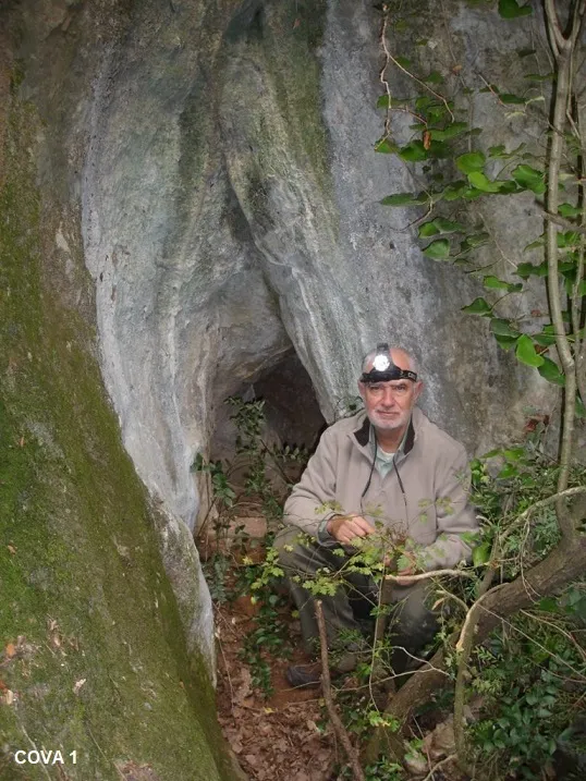 Coves del Salt de l'infern