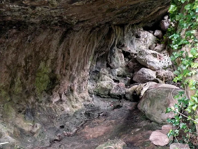 Cova de la Mallada