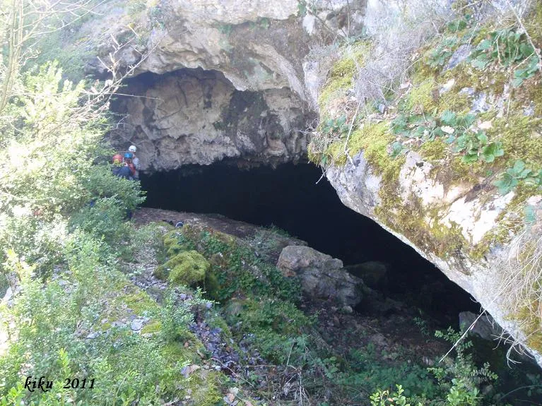 Cova Negra de Mata-solana