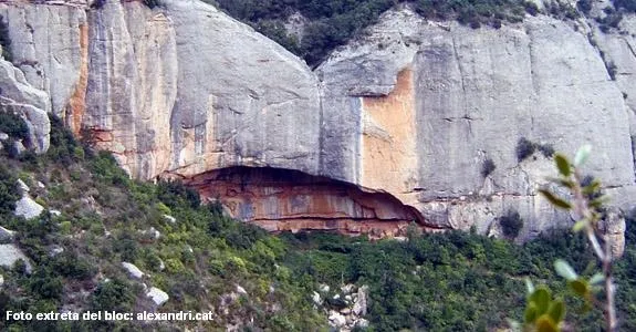 Cova de l'Arcada