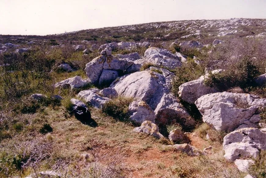 Avenc Gran del Bastó