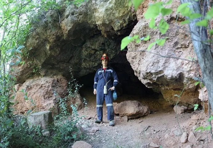 Cova dels Horts del Botafoc
