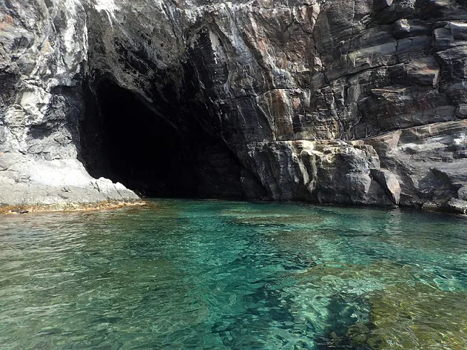 Cova del Bou Marí