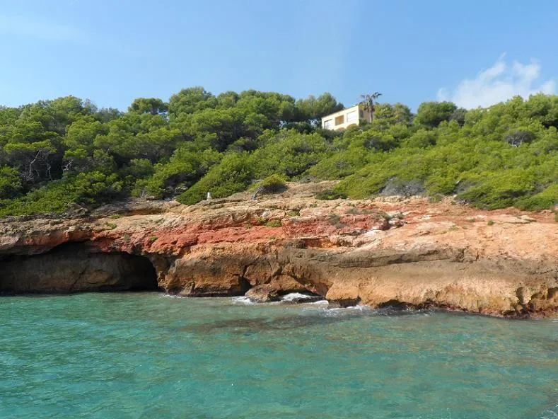 Cova Gran del Roc