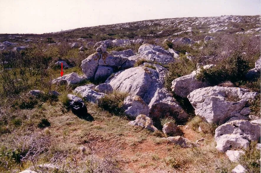 Avenc Petit del Bastó