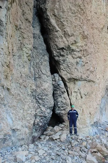 Cova de les Gralles