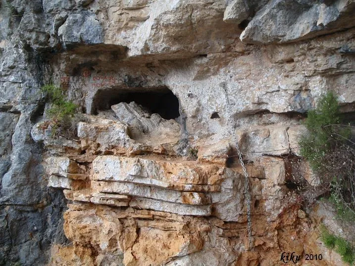 Cova de Mont-ral