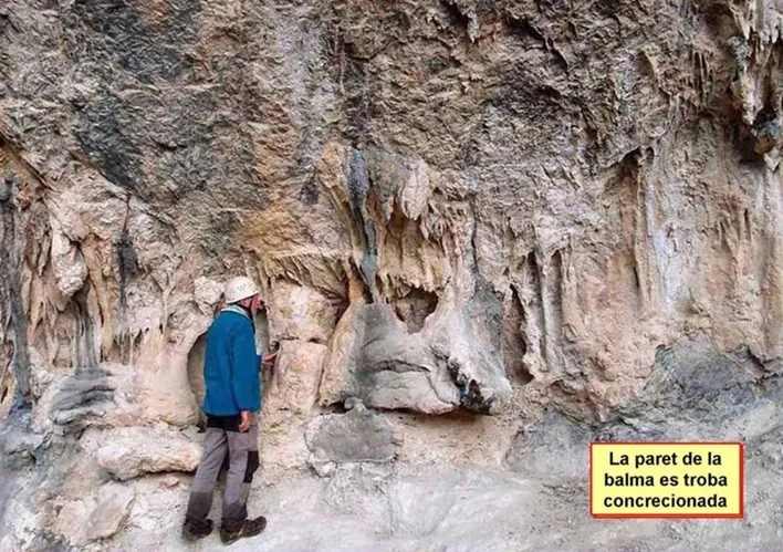 Foto Balma dels Encantats d'escales