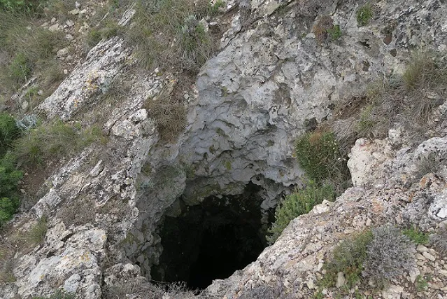 Avenc Petit