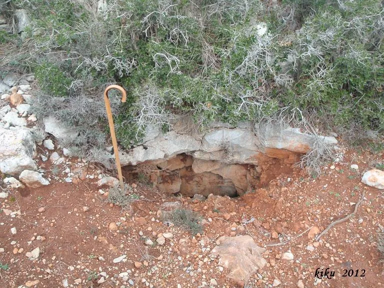 Avenc dels Corrals de Campgràs