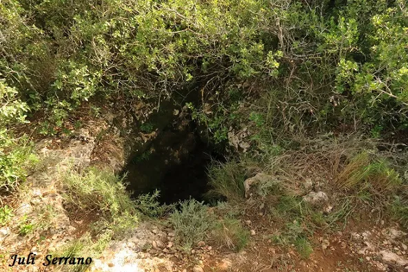 Avenc del Camí de les Senioles
