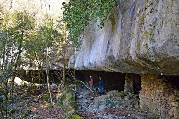 Balma de la Vila Vella