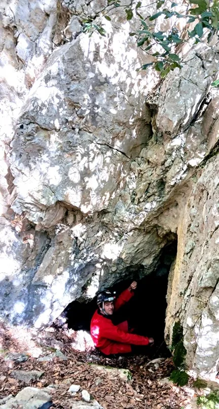 Cova de Resclusanys
