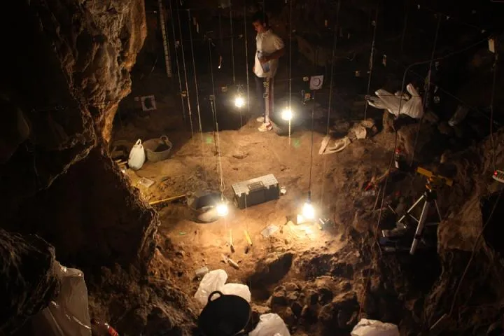 Cova de Can Figueres