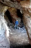 Cova del Muronell - Miniatura 3, Mura